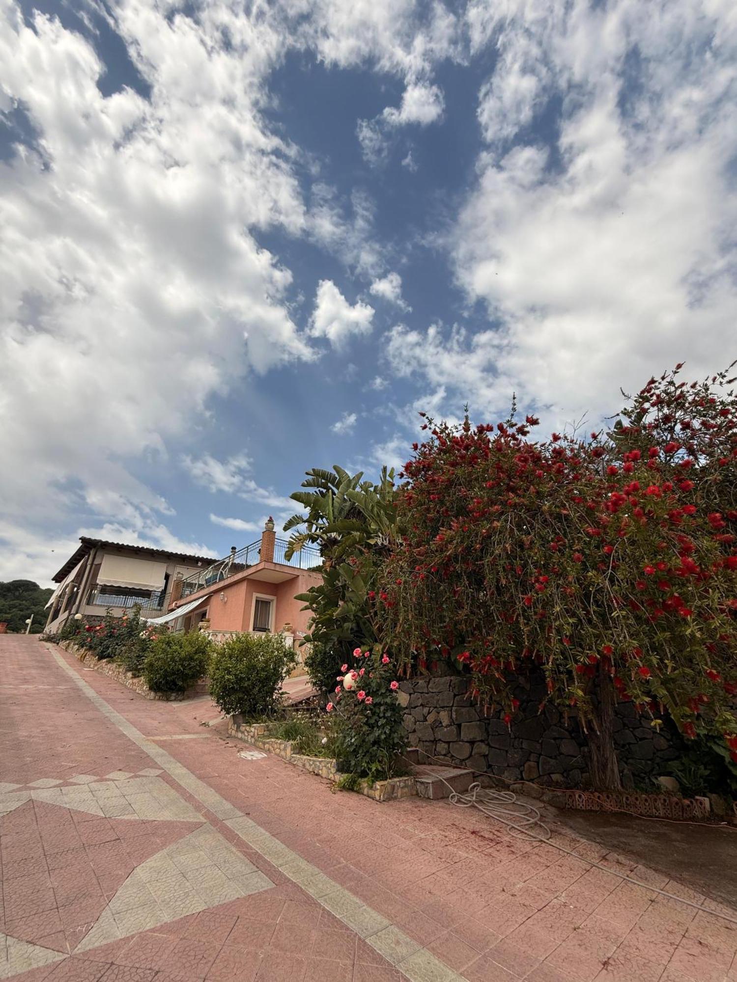 Villa Militello Nel Borgo Piu Bello Di Italia Del 2025 Militello in Val di Catania Esterno foto